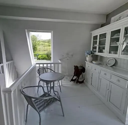 Feriehus Greenhills -overlooking Slieve League *